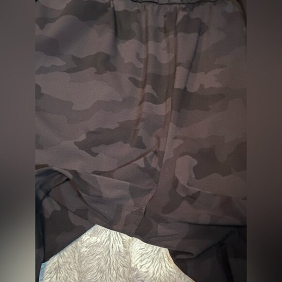 2021 Lululemon Stretch High-Rise Jogger *Shorter Length Size 8 - Picture 9 of 11